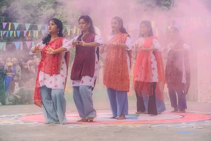 ‘ত্রয়ী-১৫’ এর আগমনী বার্তা নিয়ে বাকৃবিতে ত্রিভুজের ‘ত্রিবেণী’