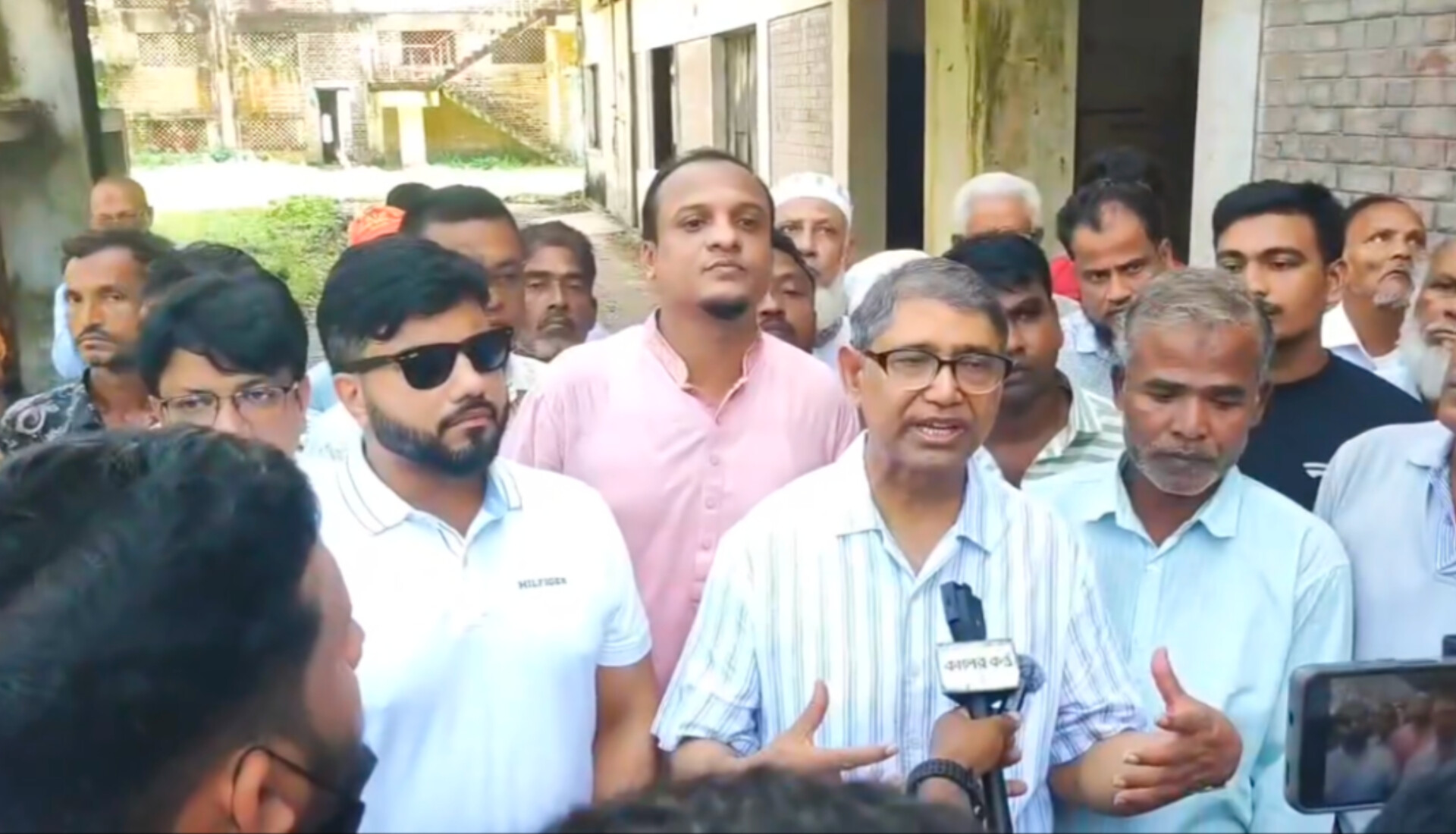 ভূরুঙ্গামারীতে আন্তর্জাতিক দুর্যোগ দিবস উপলক্ষে ভূমিকম্প ও অগ্নিনির্বাপণ মহড়া অনুষ্ঠিত