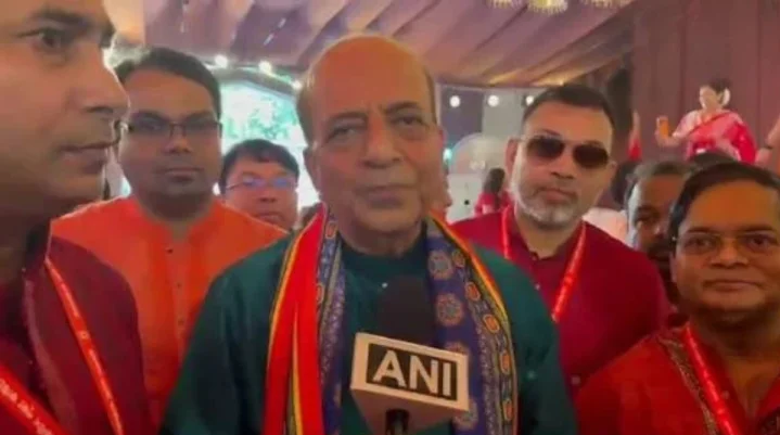 বাংলাদেশে উৎসবমুখর পরিবেশে উদযাপিত হচ্ছে দুর্গাপূজা: দীনেশ ত্রিবেদী