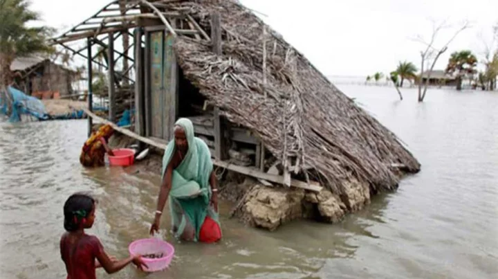 বাস্তুচ্যুত হতে পারে বাংলাদেশের ১ কোটি ৩৩ লাখ মানুষ: এডিবি