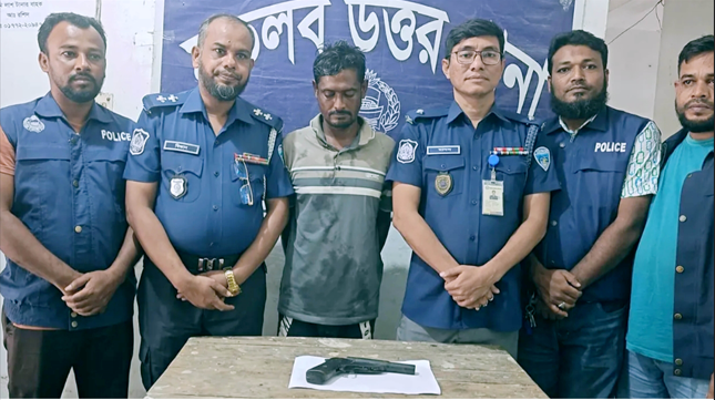 যুবকের কোমরে লুঙ্গির গোছায় মিলল ওয়ান শুটারগান