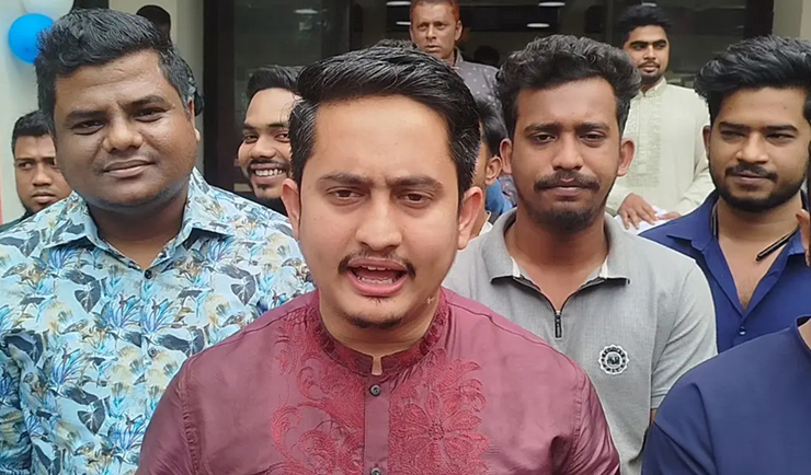 হাসিনা দেশে ফিরলে আ. লীগের অবশিষ্টাংশেরও কবর রচিত হবে: সারজিস আলম