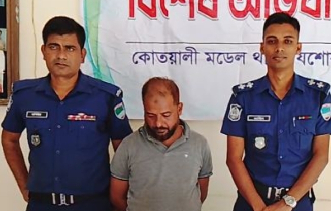 যশোরে চুরির মামলায় জুয়েলার্স মালিক গ্রেপ্তার, রিমান্ড আবেদন