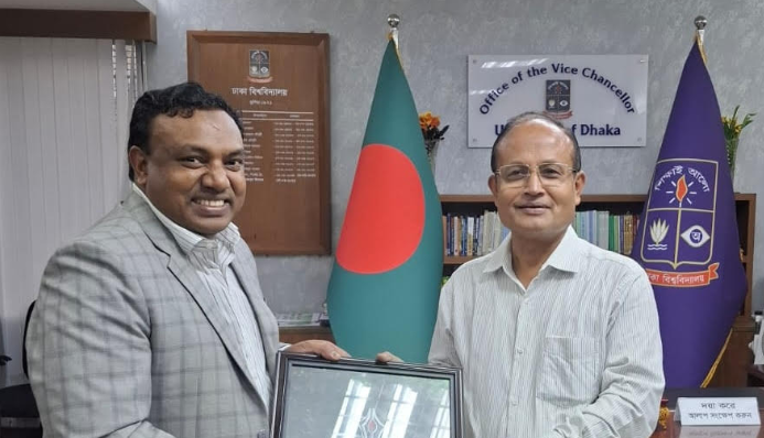 নবনিযুক্ত ঢাবি উপাচার্যের সঙ্গে নোবিপ্রবি উপাচার্যের সৌজন্য সাক্ষাত