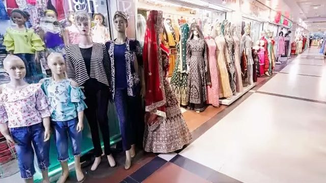 দুপুর ১২টা থেকে রাত ৯টা পর্যন্ত ব্যবসা করতে চান দোকান মালিকরা